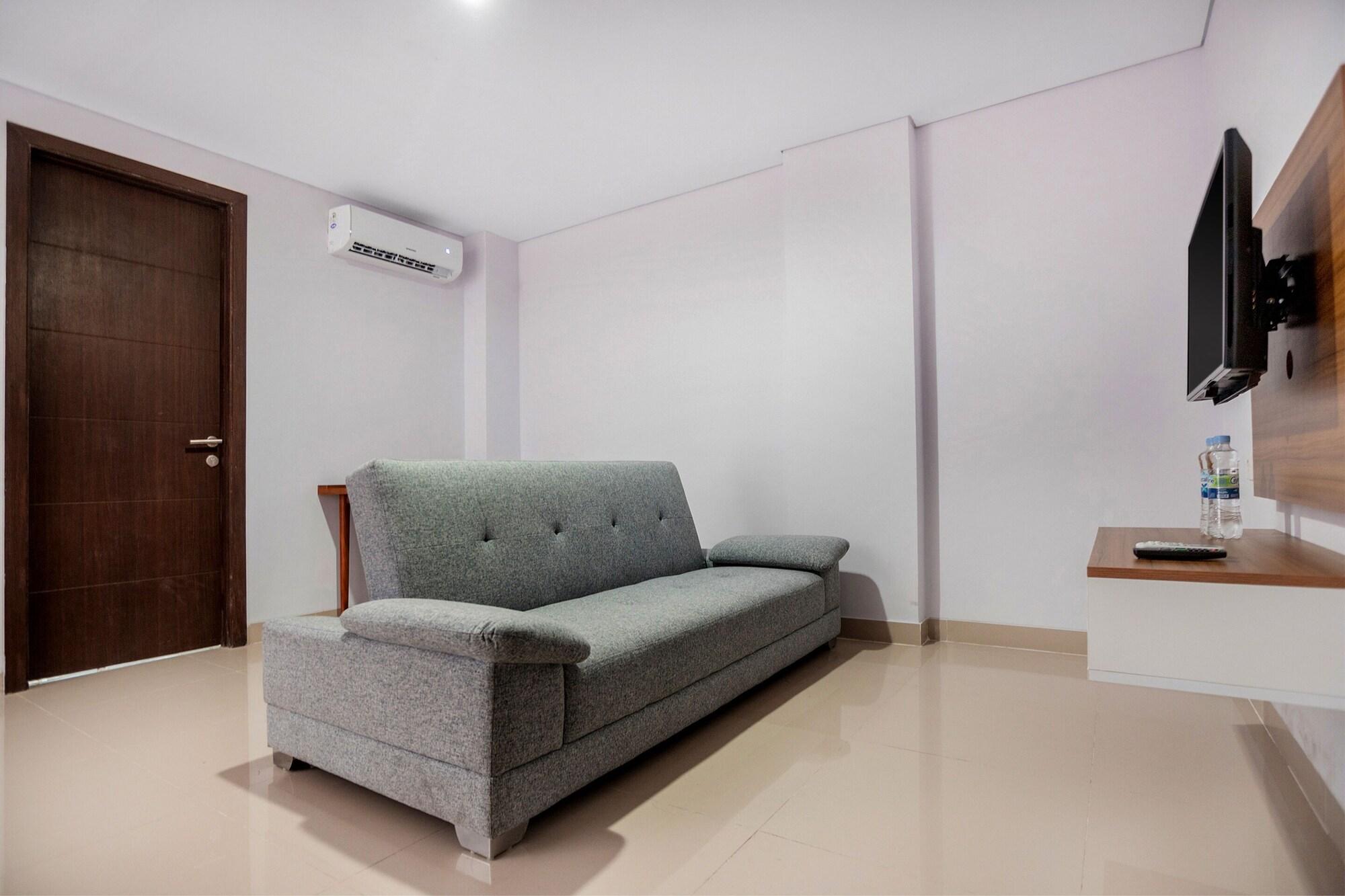 Super Oyo Enviro Hotel Cikarang Exterior foto
